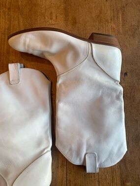 Vintage Roger Bowman’s  White Leather Hand Crafted Italian Western Boots